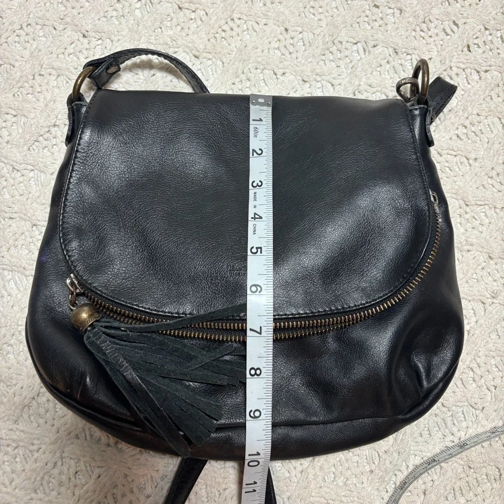 Vero Pelle Italian Made Leather Handbag Black Solid Tassel Flap Crossbody Purse - Picture 6 of 12